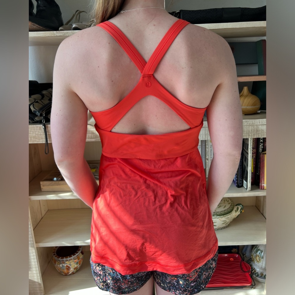 Lululemon tank top size 8